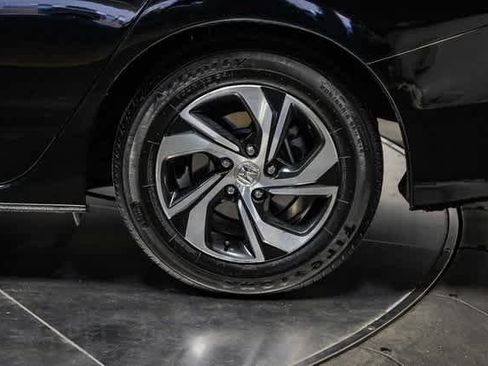 Used 2016 Honda Accord LX image 10