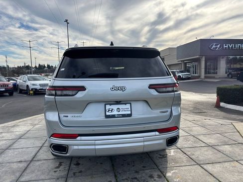 Used 2021 Jeep Grand Cherokee L Summit image 5