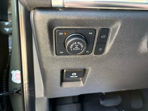 Used 2025 Ford Expedition Tremor AWD/4WD image 26
