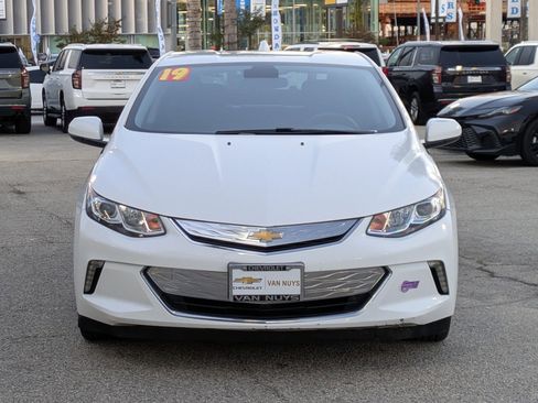 Used 2019 Chevrolet Volt LT image 2
