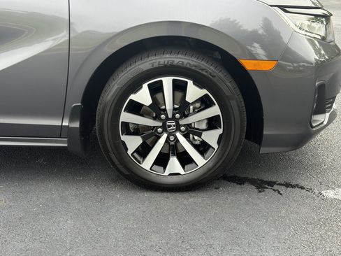 Certified 2026 Honda Odyssey EX-L image 7