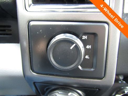 Used 2018 Ford F150 XLT w/ Equipment Group 302A Luxury image 16