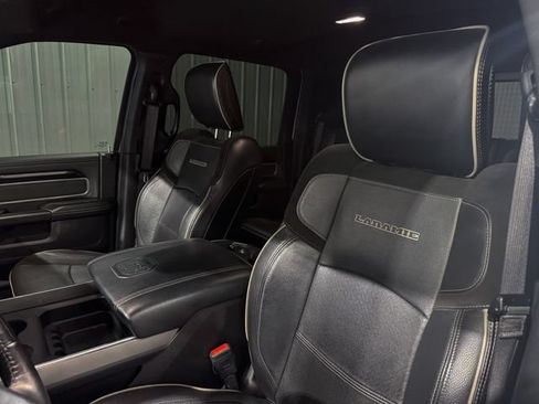 Used 2021 RAM 2500 Laramie w/ Night Edition AWD/4WD image 11