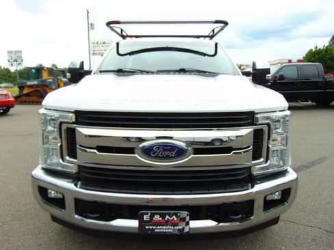 Used 2018 Ford F350 XL w/ Power Equipment Group RWD image 3