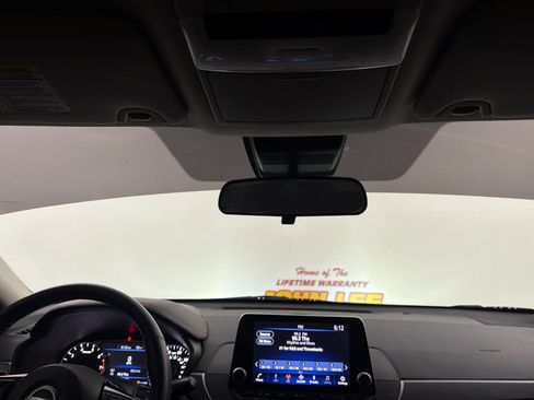 Used 2023 Nissan Altima 2.5 SR FWD image 19
