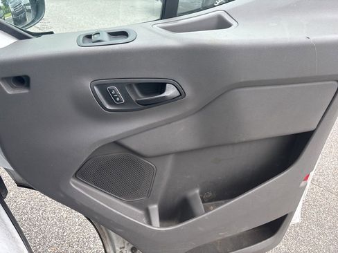 Used 2022 Ford Transit 350 DRW image 26