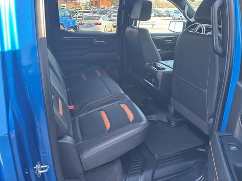 Used 2024 GMC Sierra 1500 AT4 w/ AT4 Premium Package image 8