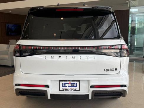New 2026 INFINITI QX80 Autograph w/ Premium Cargo Package AWD/4WD image 4