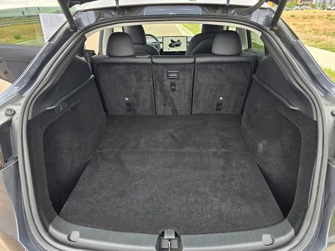 Used 2023 Tesla Model Y Long Range AWD/4WD image 29