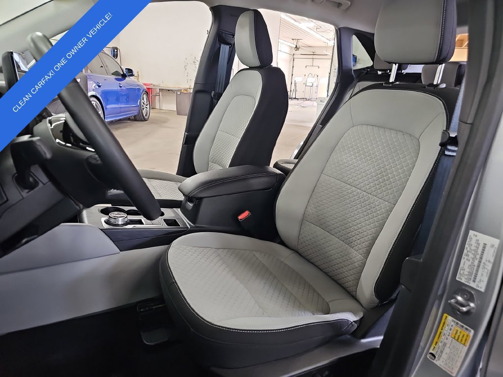 Used 2023 Ford Escape Active w/ Tech Pack #1 AWD/4WD image 15