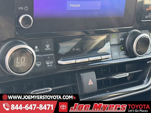 Used 2025 Toyota Highlander LE image 20