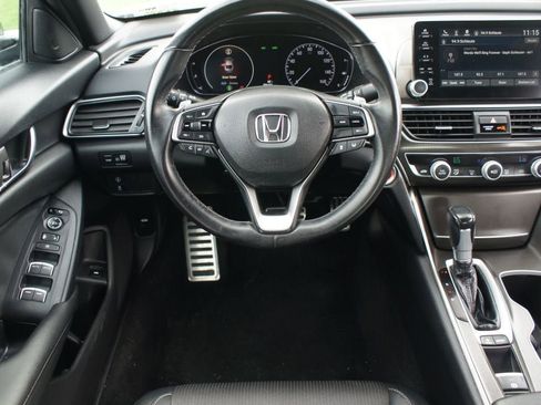 Used 2019 Honda Accord Sport image 5