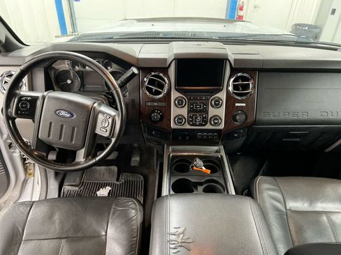 Used 2014 Ford F250 Lariat w/ Chrome Package AWD/4WD image 10