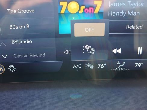 Certified 2025 Buick Enclave Preferred image 29