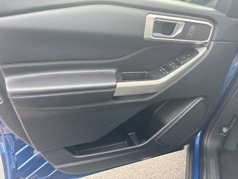 Used 2023 Ford Explorer XLT w/ Equipment Group 202A image 16