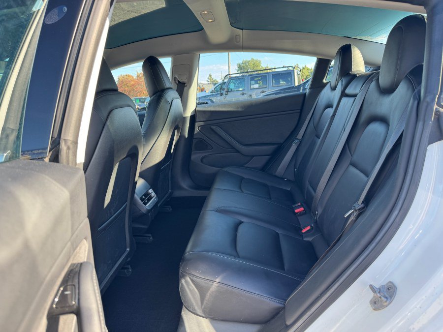 Used 2018 Tesla Model 3 Long Range RWD image 16