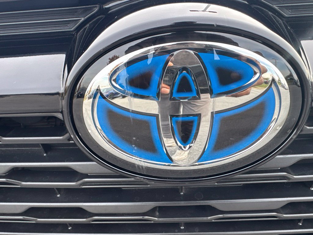 Used 2023 Toyota RAV4 XLE w/ Convenience Package AWD/4WD image 34