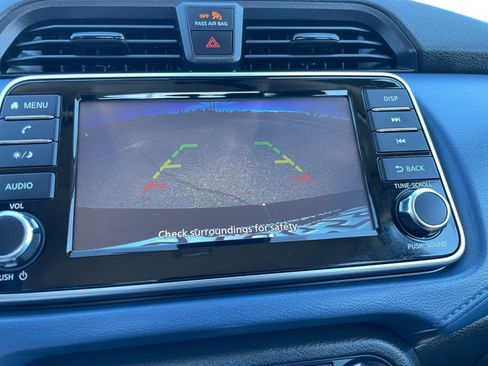 Used 2025 Nissan Versa SV image 24