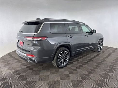 Used 2021 Jeep Grand Cherokee L Overland w/ Luxury Tech Group IV AWD/4WD image 4