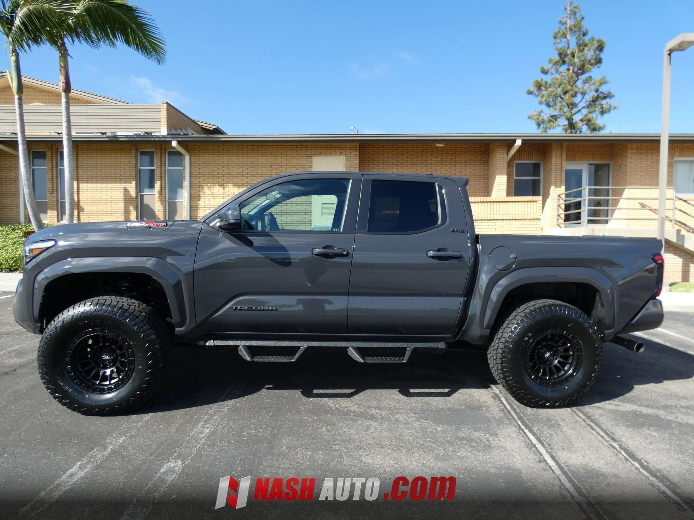 Used 2026 Toyota Tacoma SR5 AWD/4WD image 14