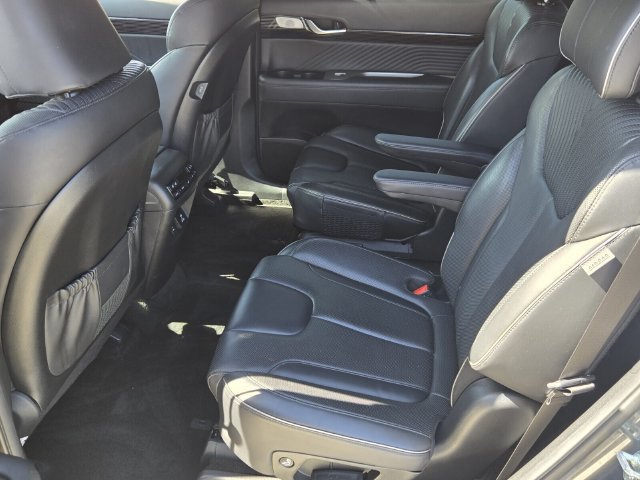 Used 2024 Hyundai Palisade Calligraphy FWD image 12