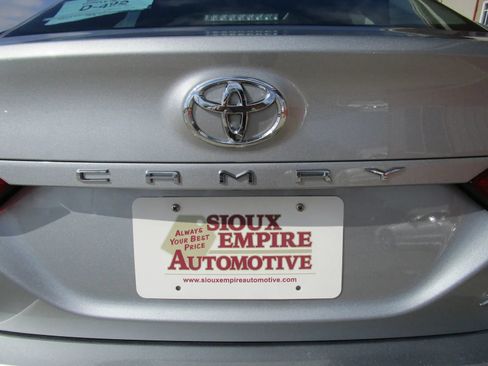 Used 2024 Toyota Camry XLE FWD image 39