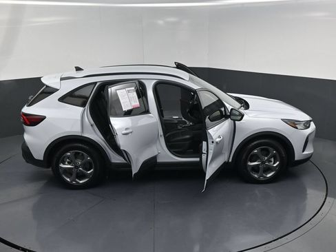 Used 2025 Ford Escape ST-Line w/ Tech Pack #1 FWD image 25