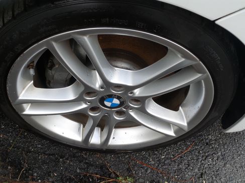 Used 2011 BMW 135i Coupe image 8