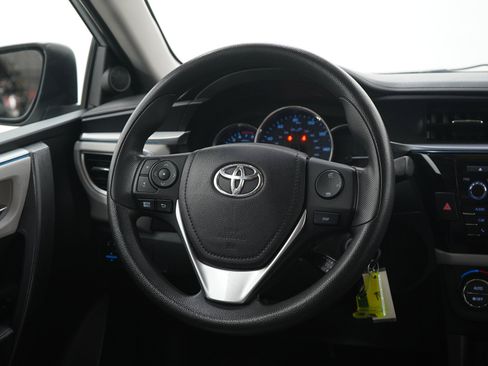 Used 2015 Toyota Corolla LE FWD image 14