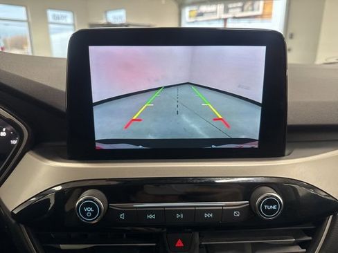 Used 2022 Ford Escape SE image 42