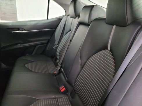Used 2020 Toyota Camry SE image 45