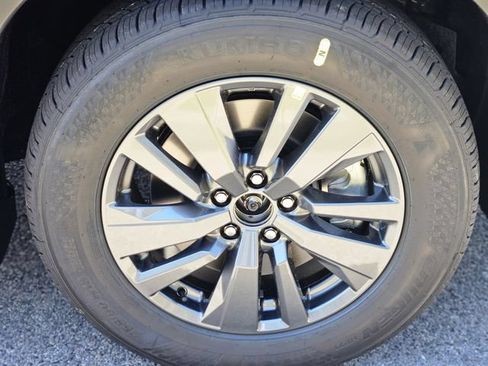 New 2026 Nissan Pathfinder SV w/ Cargo Package FWD image 10