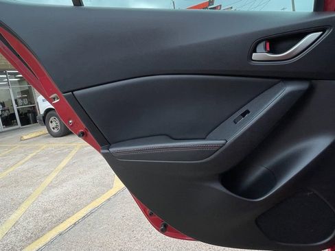 Used 2016 MAZDA MAZDA3 i Grand Touring FWD image 35