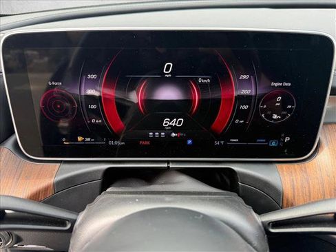 Certified 2025 Mercedes-Benz C 300 4MATIC Sedan image 11