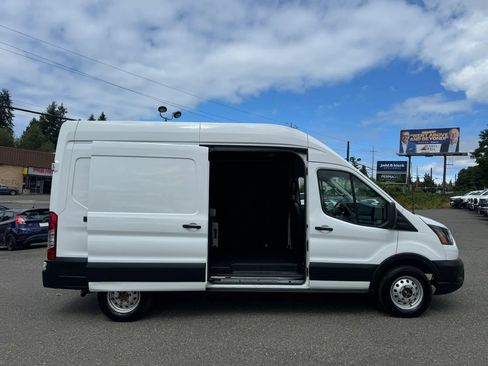 Used 2022 Ford Transit 250 148 High Roof AWD w/ Load Area Protection Package image 9