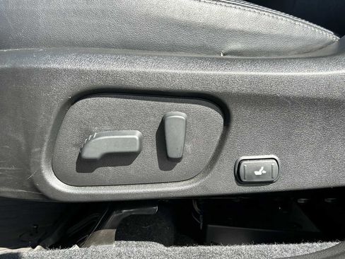 Used 2015 Subaru Forester 2.5i Touring w/ Eyesight & Navigation System AWD/4WD image 14