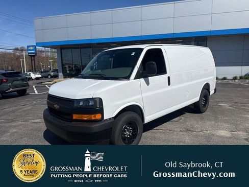 New 2026 Chevrolet Express 2500 w/ Driver Convenience Package RWD image 4
