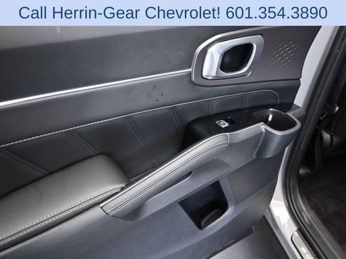 Used 2023 Kia Sorento SX AWD/4WD image 15