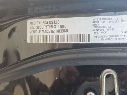 Used 2020 RAM 2500 Limited w/ Black Appearance Package AWD/4WD image 35