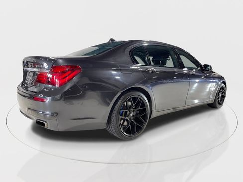 Used 2013 BMW 740Li image 14