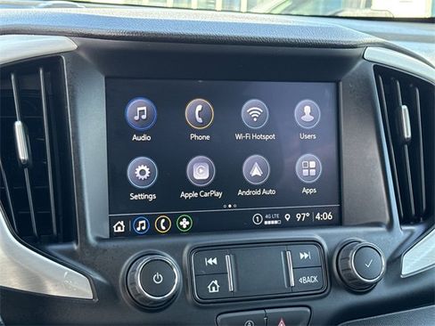 Used 2023 GMC Terrain SLT image 25