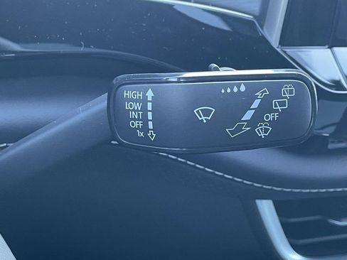 New 2026 Volkswagen Atlas Cross Sport SE FWD image 24