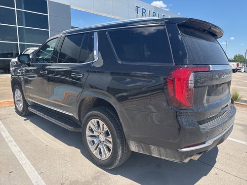 Used 2025 GMC Yukon Denali RWD image 4