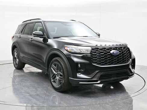 New 2026 Ford Explorer ST-Line w/ ST-Line Street Pack image 3