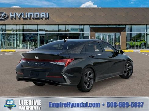 New 2026 Hyundai Elantra Sport image 4
