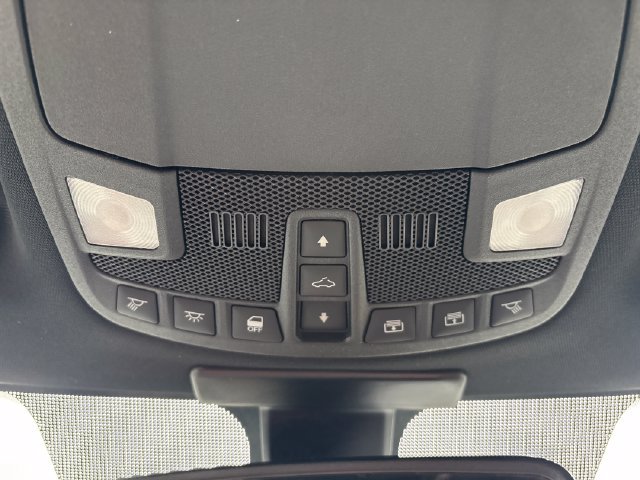 Used 2016 Ford F150 Platinum w/ Equipment Group 701A Luxury AWD/4WD image 13