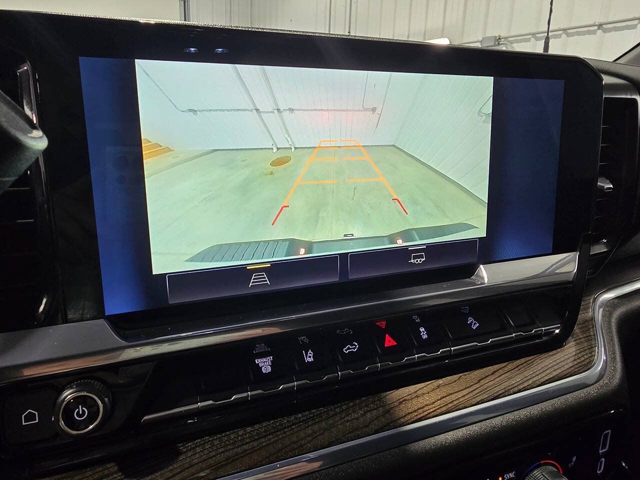 Used 2024 Chevrolet Silverado 2500 LT AWD/4WD image 14