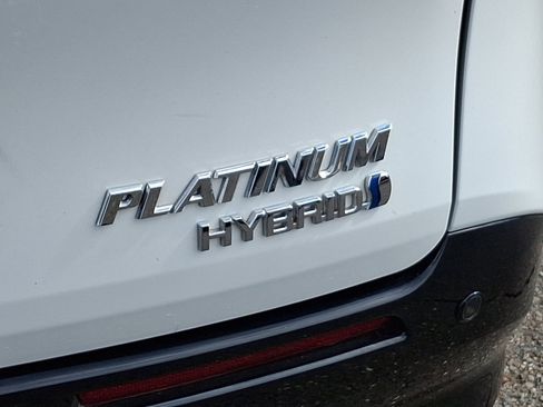 Certified 2023 Toyota Sienna Platinum image 35