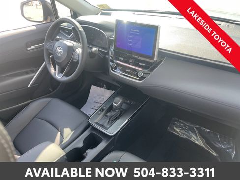 Certified 2026 Toyota Corolla Cross XLE w/ Convenience Package image 17