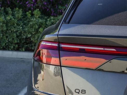 New 2026 Audi Q8 Premium Plus image 7